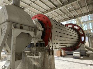 Heavy calcium ball mill