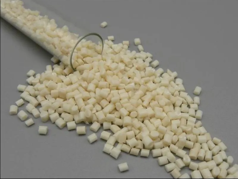 Polvere di manioca per materiali biodegradabili