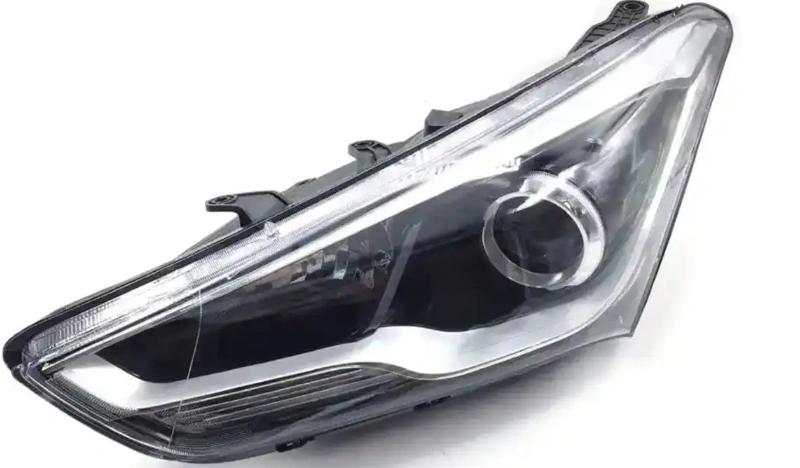 penutup lampu depan otomotif